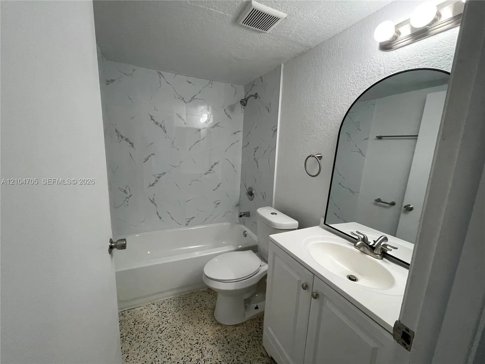 142 SW 18th Avenue #19