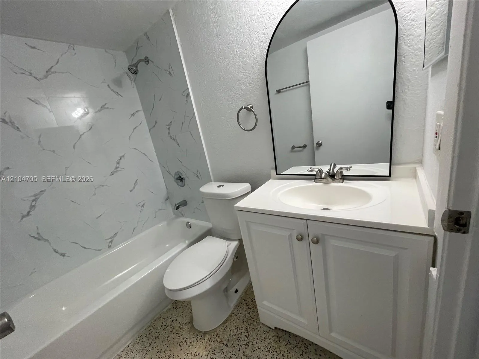 142 SW 18th Avenue #19