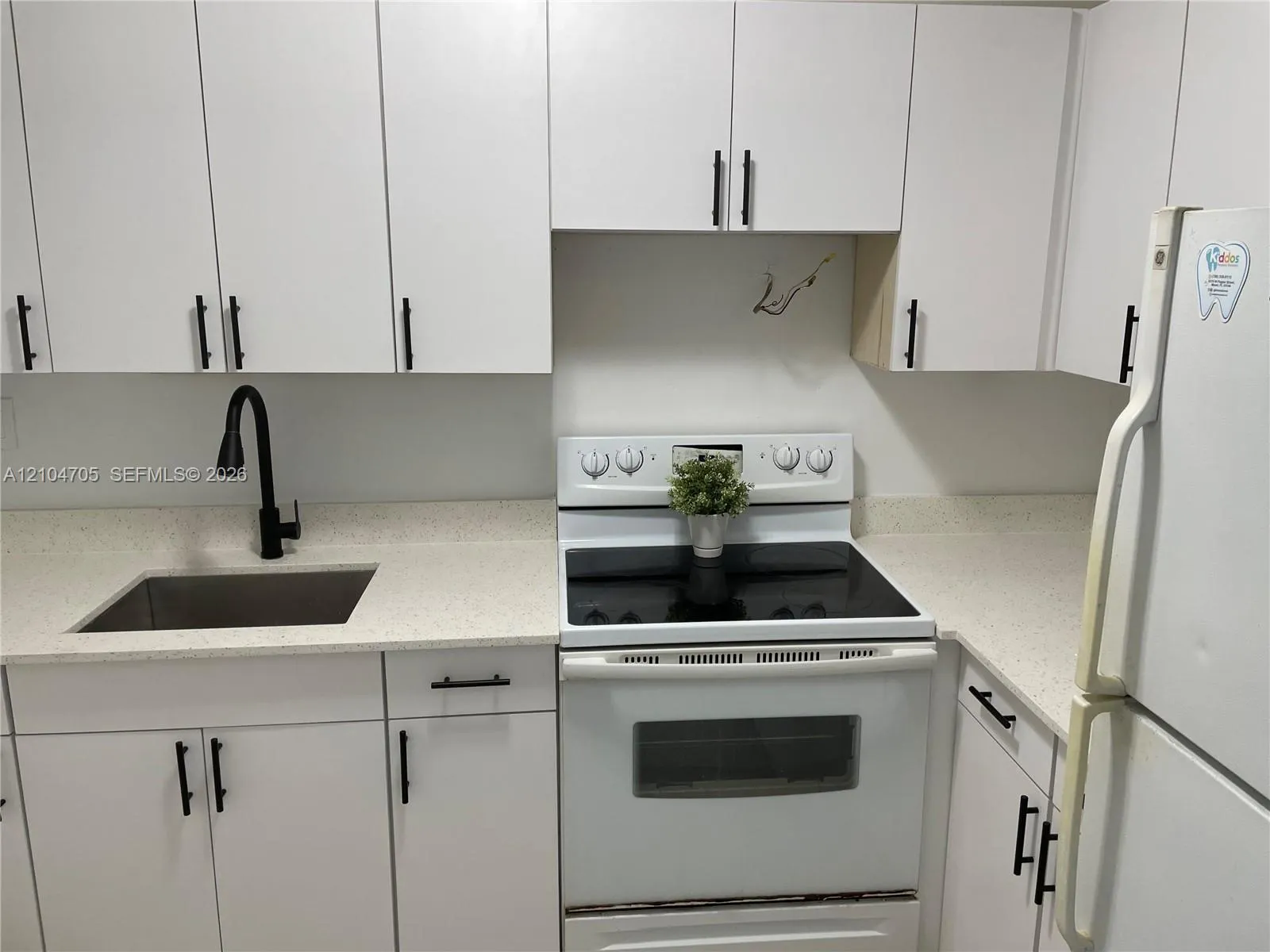 142 SW 18th Avenue #19