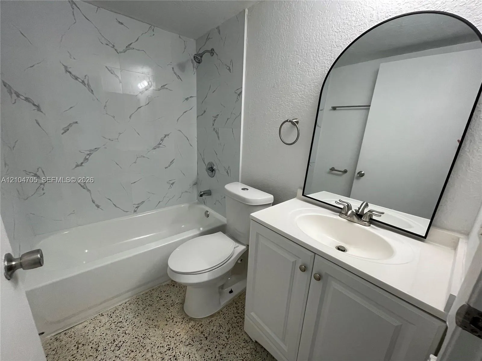 142 SW 18th Avenue #19