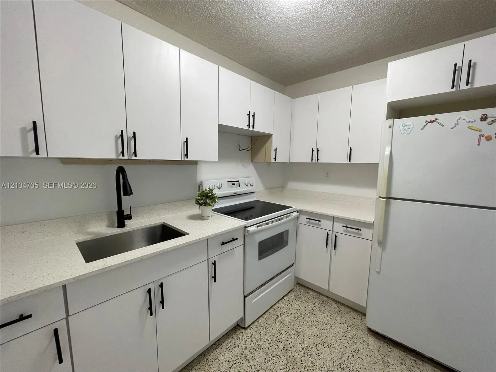 142 SW 18th Avenue #19