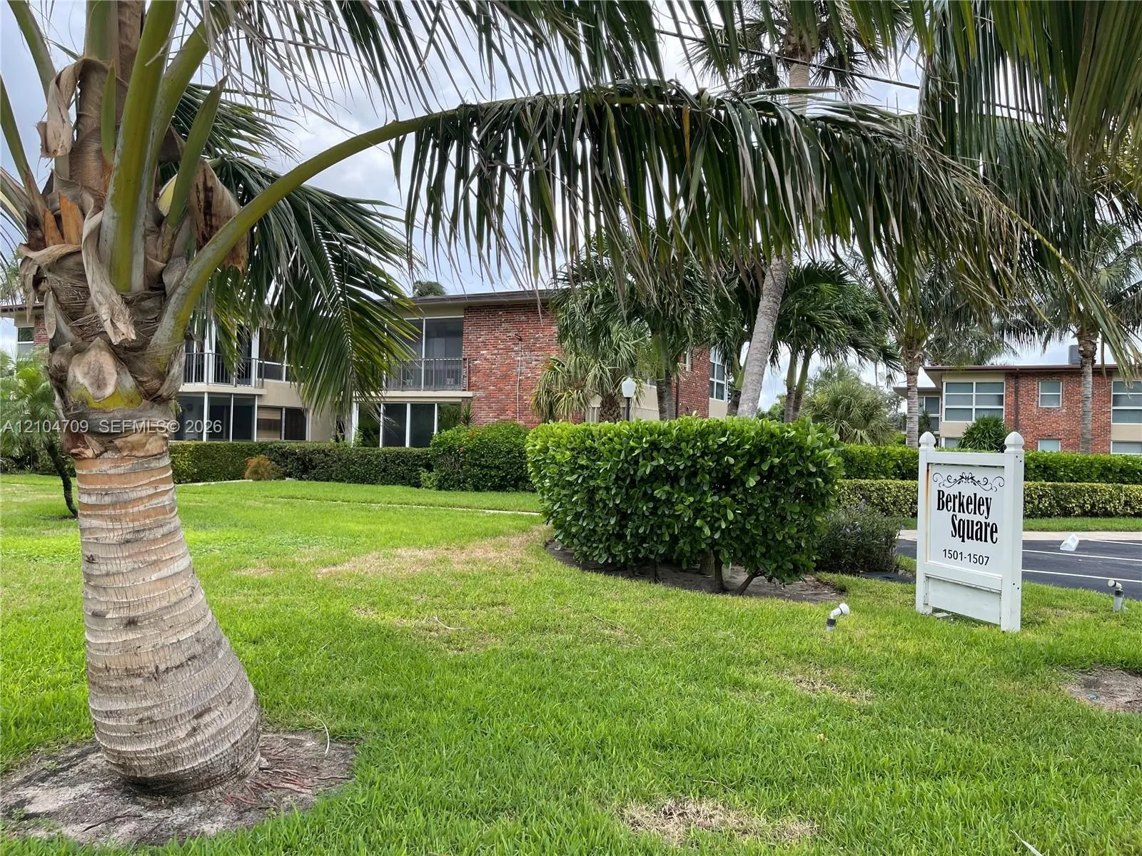 1507 S Ocean Boulevard ##4