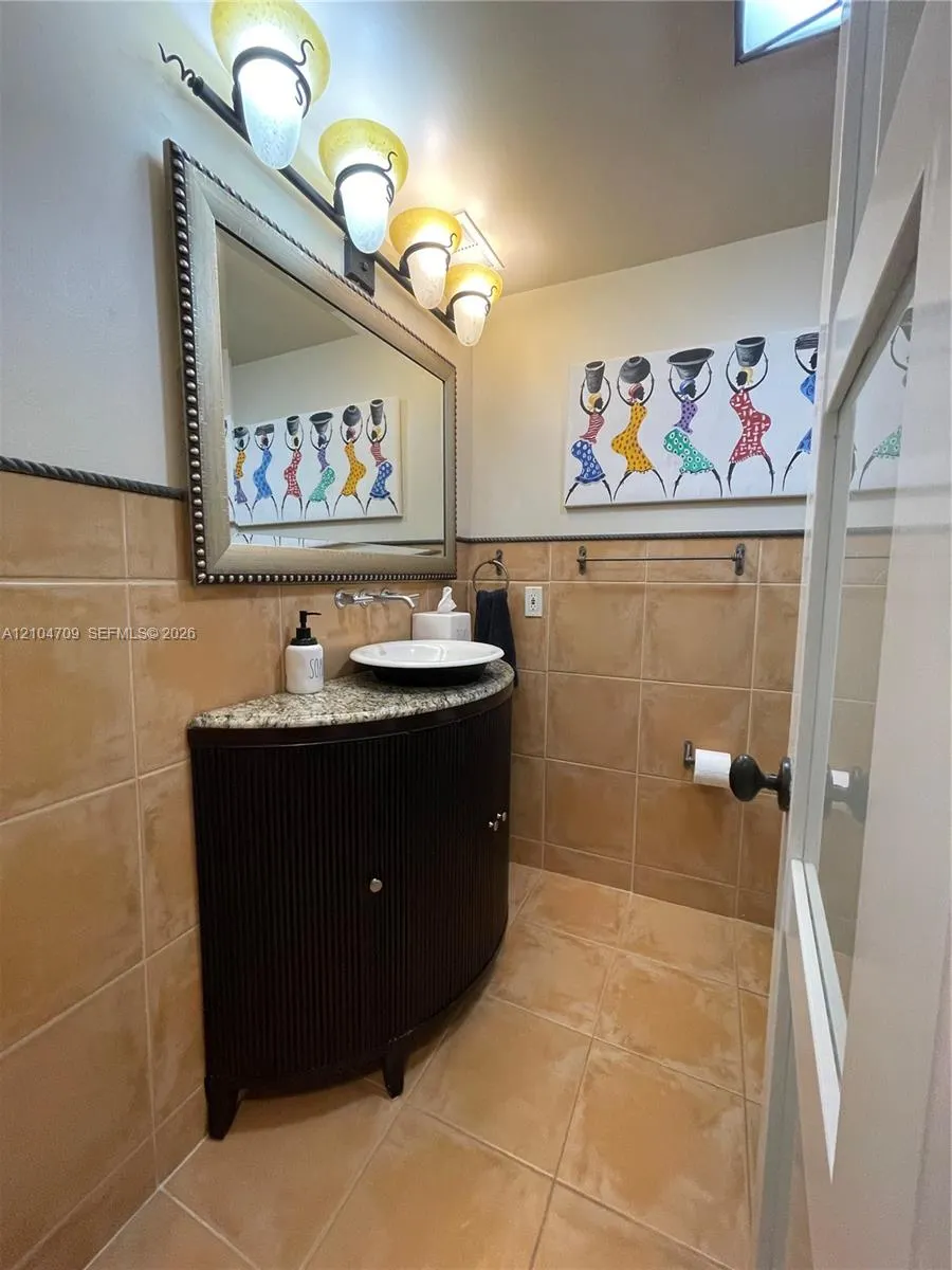 1507 S Ocean Boulevard ##4