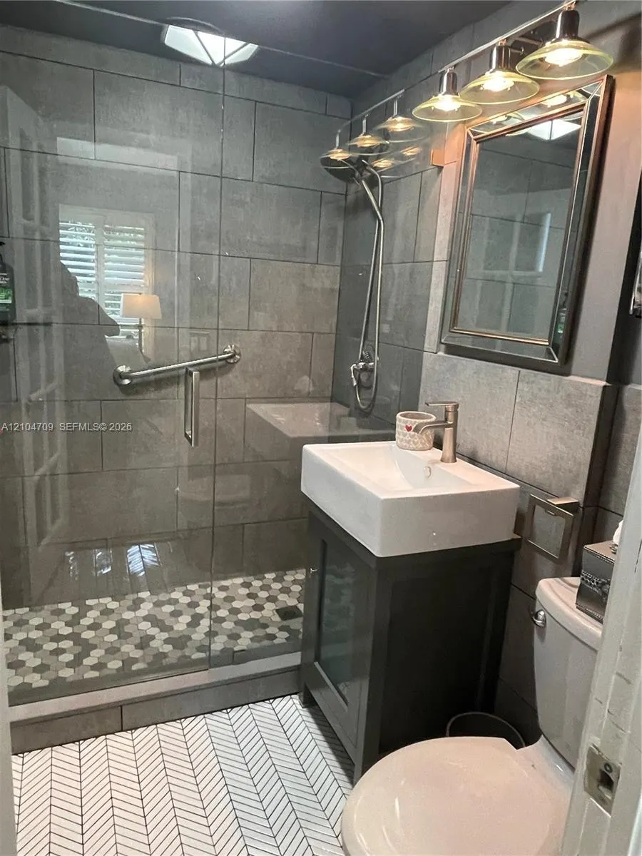 1507 S Ocean Boulevard ##4