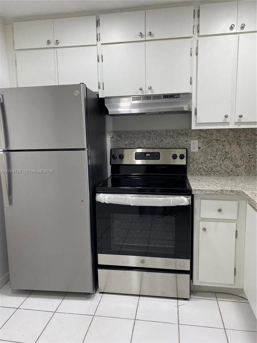 486 NW 165th St Road #B-307