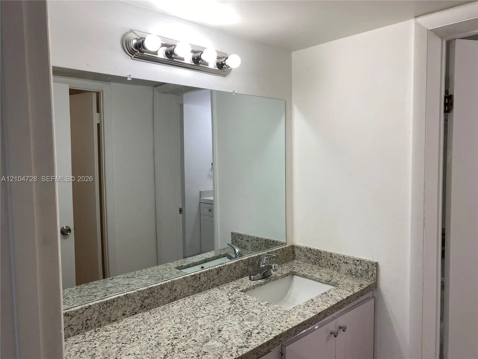 486 NW 165th St Road #B-307
