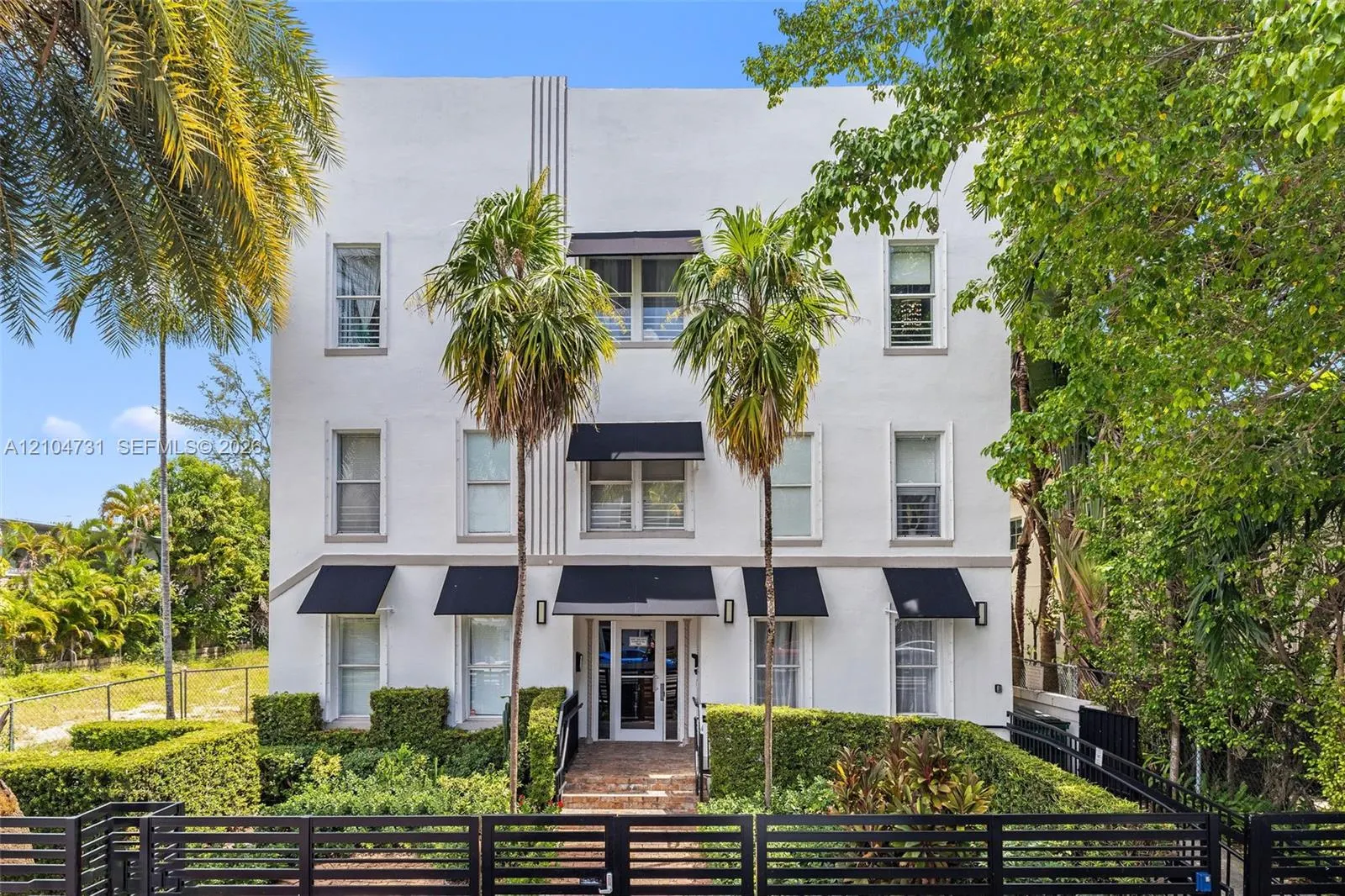 1521 Lenox Avenue #206