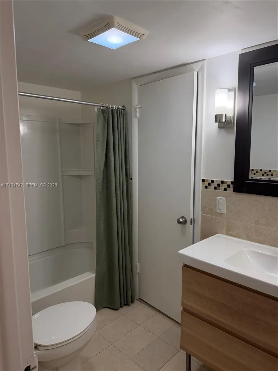 3777 NW 78 Avenue #1A