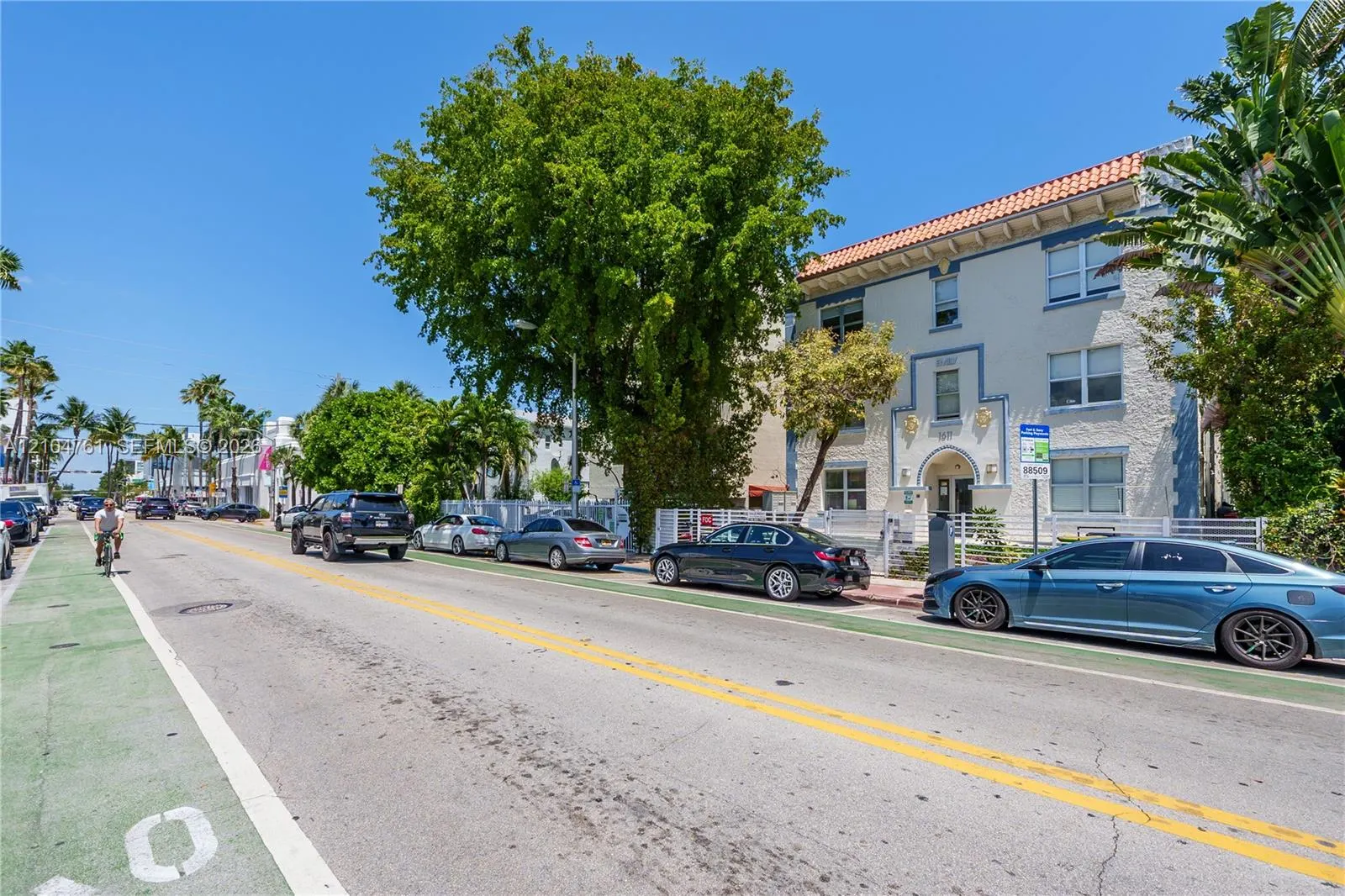 1611 Meridian Avenue #304
