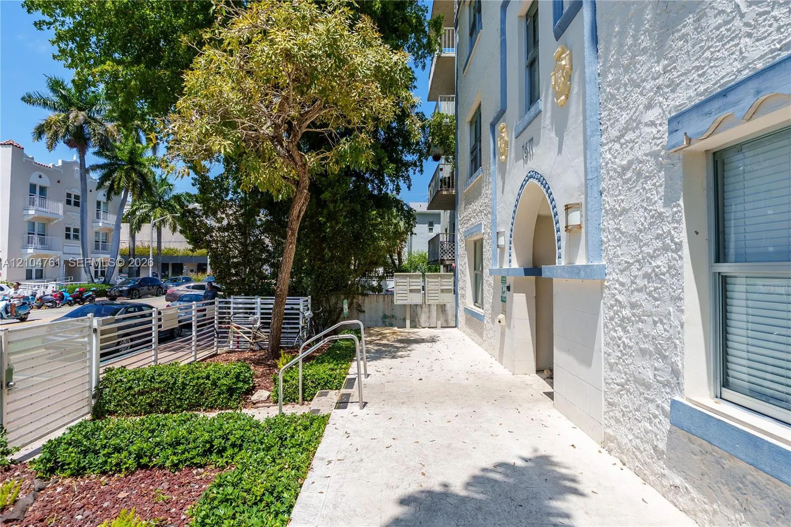 1611 Meridian Avenue #304