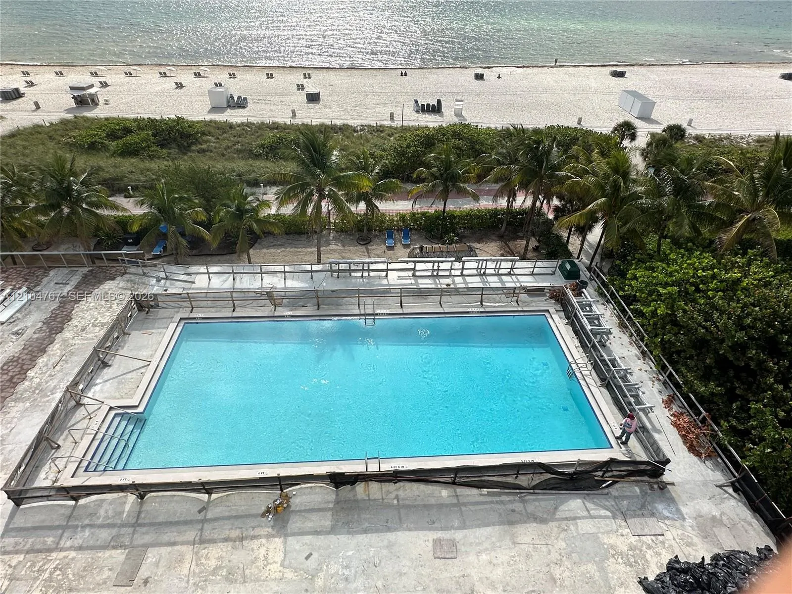 6039 Collins Avenue #815