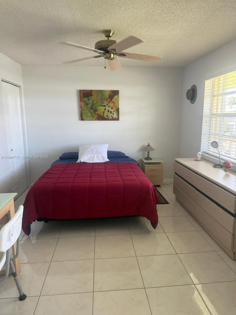 1421 NW 19th Terrace #202