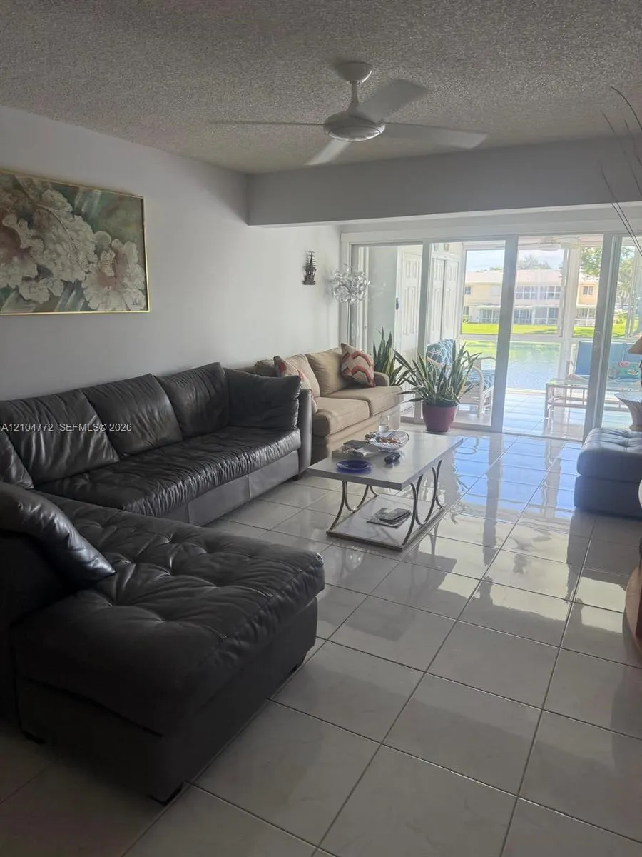 1421 NW 19th Terrace #202