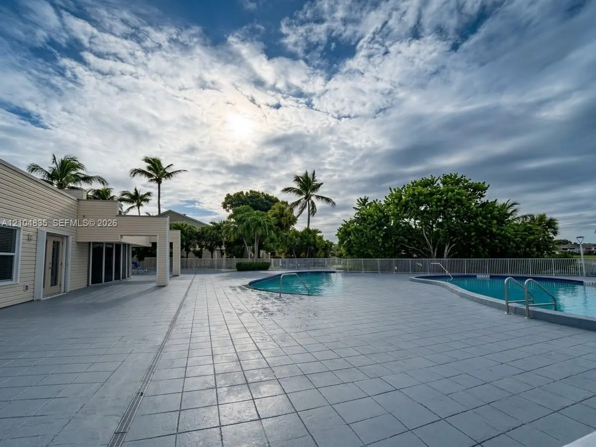 3433 NW 44th Street #108