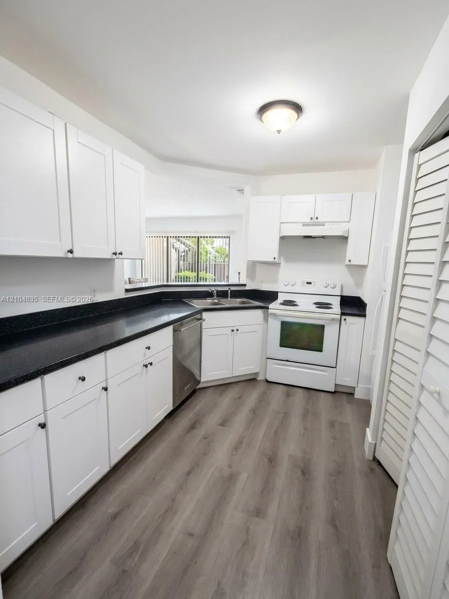 3433 NW 44th Street #108