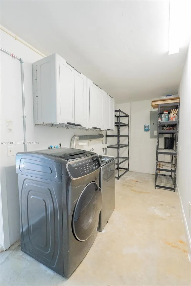 5250 SW 4th Court