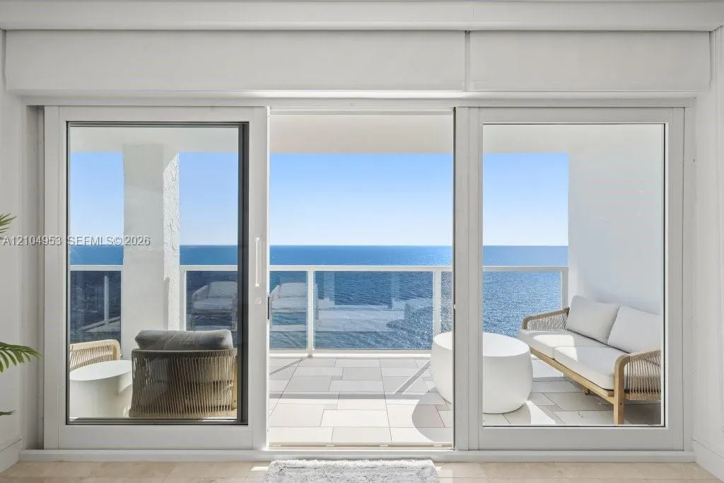 3500 Galt Ocean Drive #2517