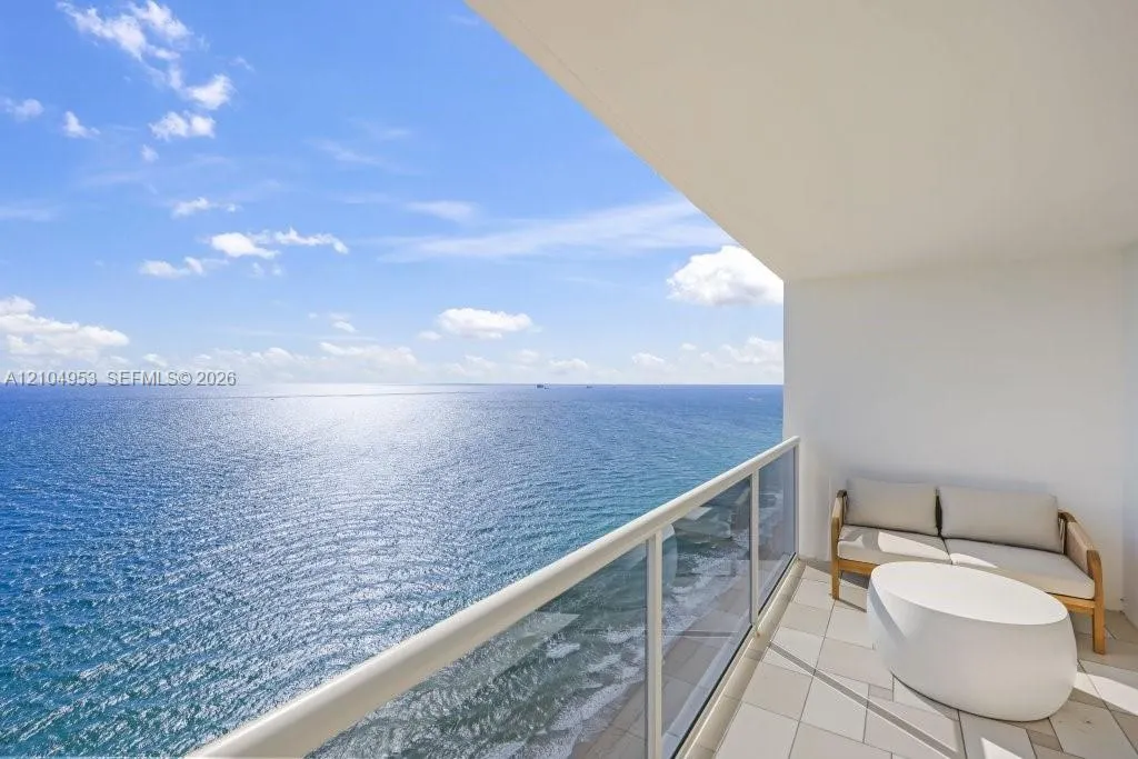 3500 Galt Ocean Drive #2517