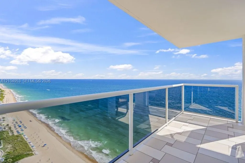 3500 Galt Ocean Drive #2517