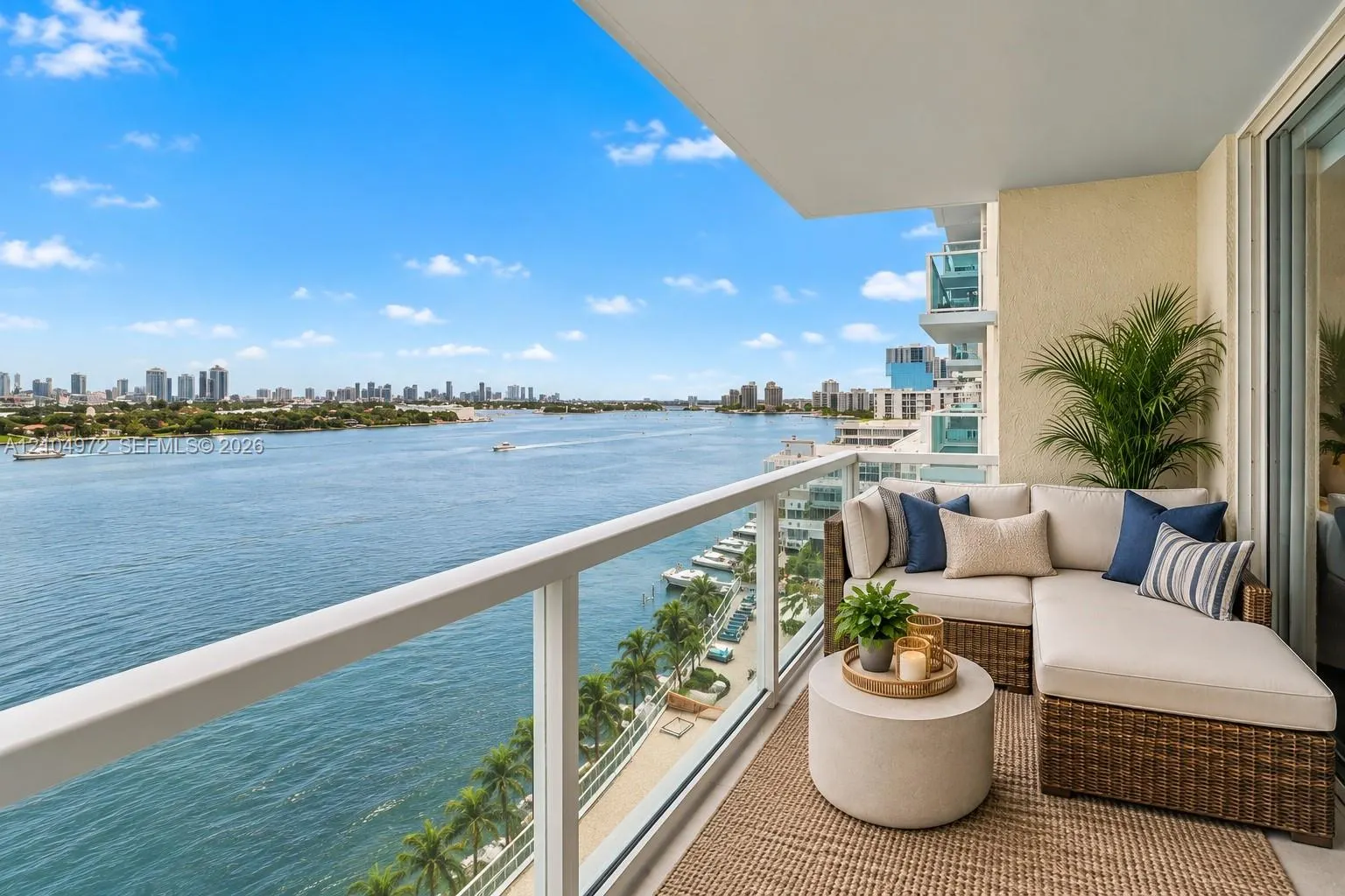 650 West Avenue #1507