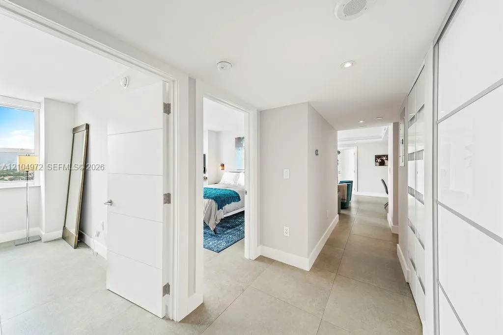 650 West Avenue #1507