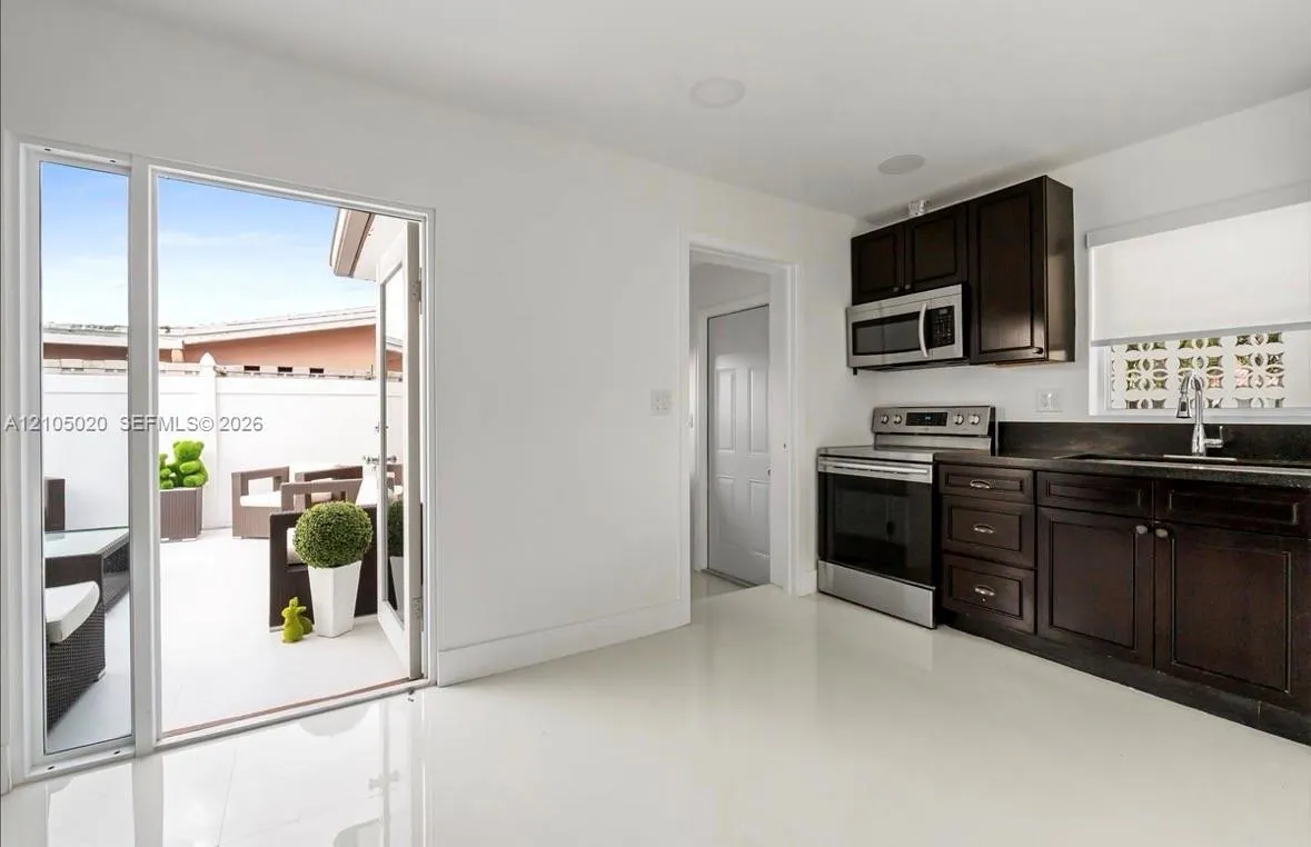 1910 NW 36th Street