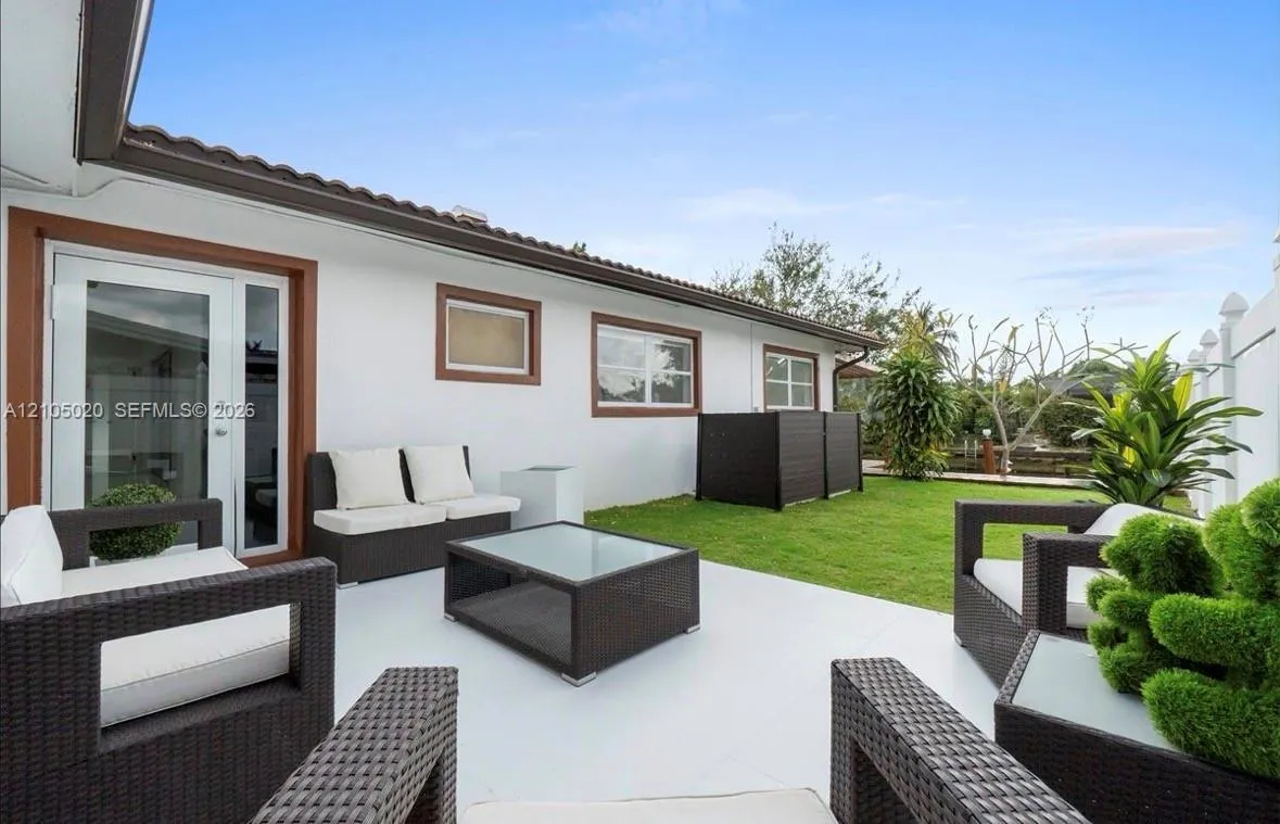 1910 NW 36th Street