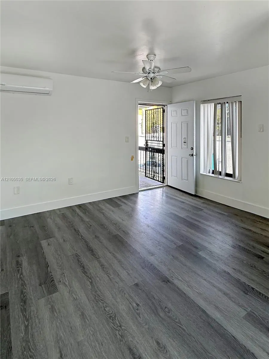 852 SW 1st Street #6