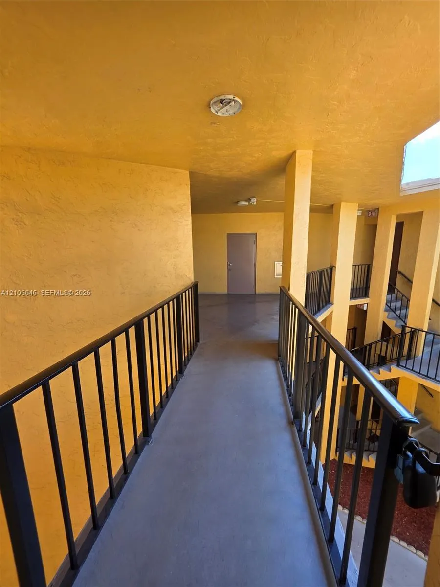 4374 NW 9th Avenue #18-3C