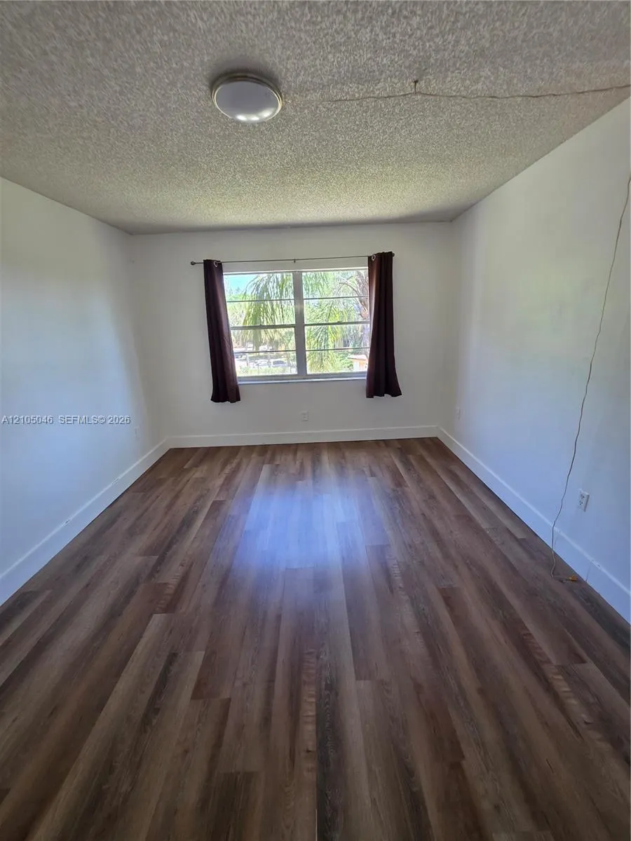 4374 NW 9th Avenue #18-3C