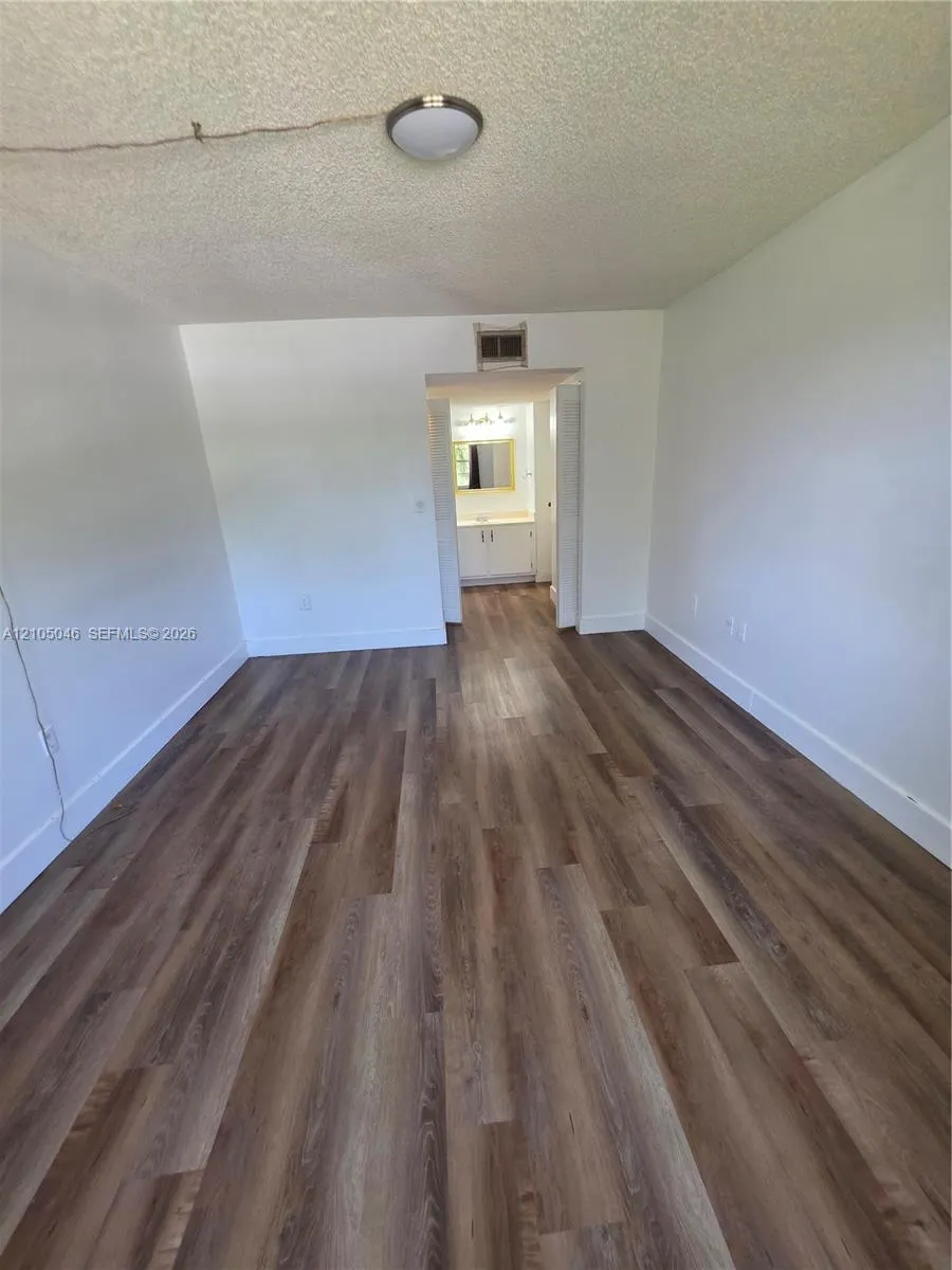 4374 NW 9th Avenue #18-3C