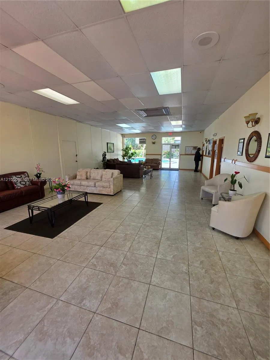 4374 NW 9th Avenue #18-3C
