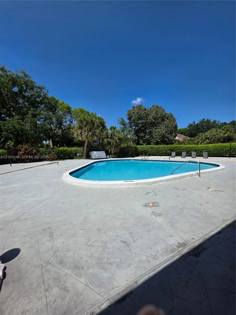 4374 NW 9th Avenue #18-3C