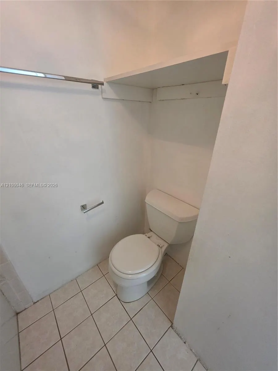 4374 NW 9th Avenue #18-3C