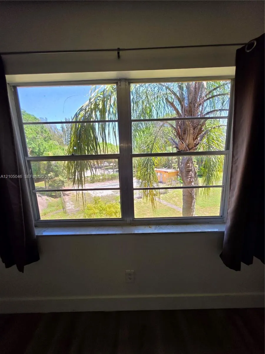 4374 NW 9th Avenue #18-3C