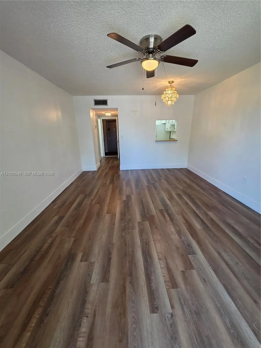 4374 NW 9th Avenue #18-3C
