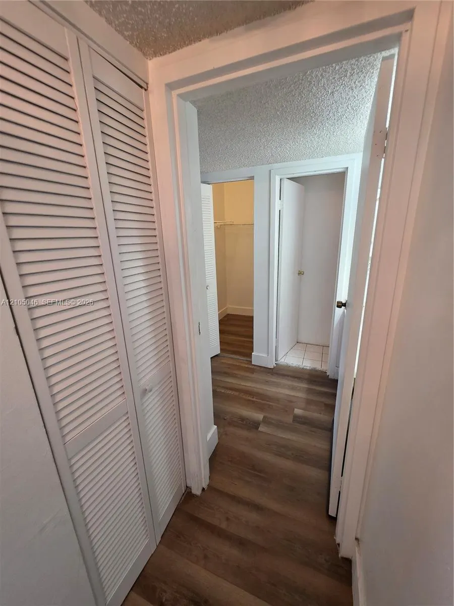 4374 NW 9th Avenue #18-3C