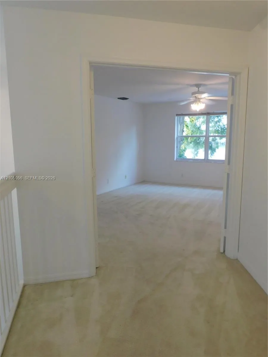 16729 Amber Lake