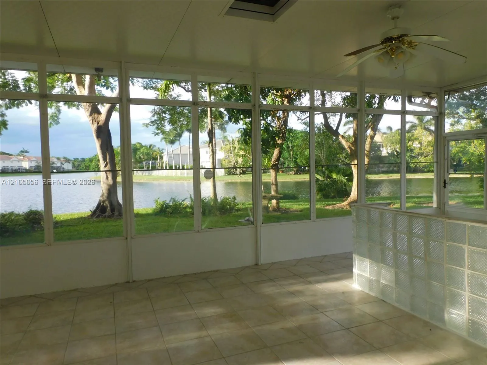 16729 Amber Lake