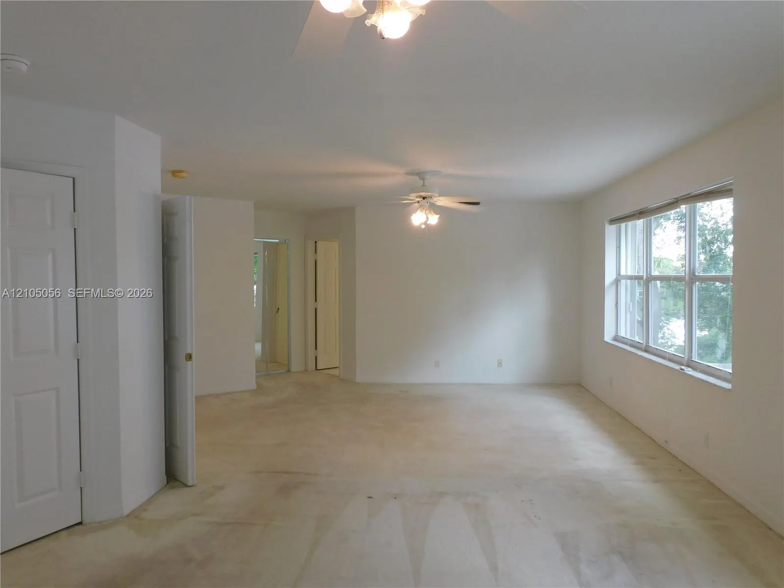 16729 Amber Lake
