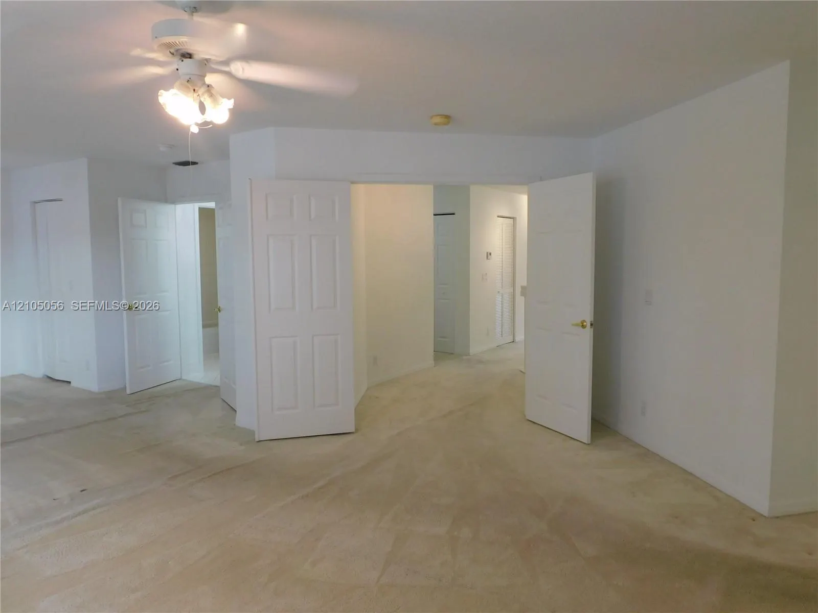 16729 Amber Lake