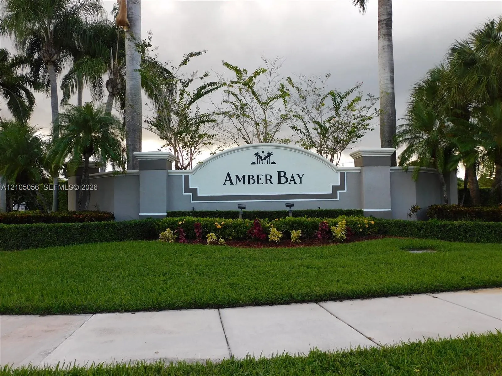 16729 Amber Lake