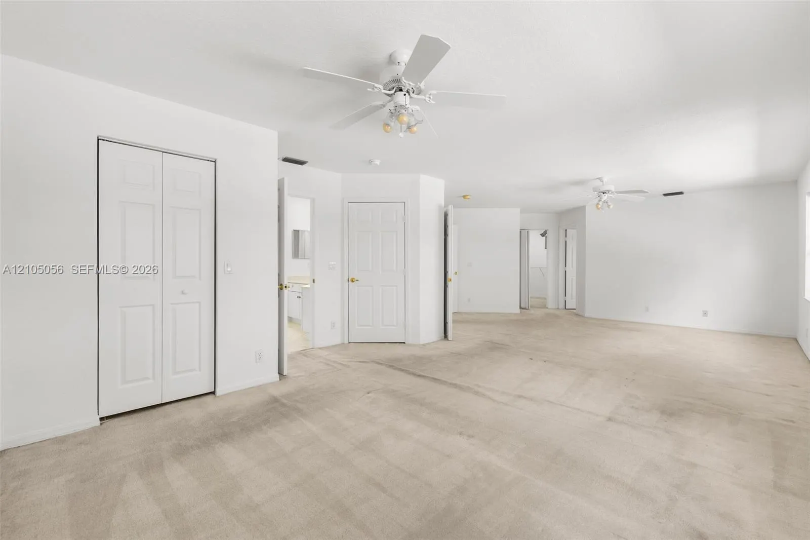 16729 Amber Lake