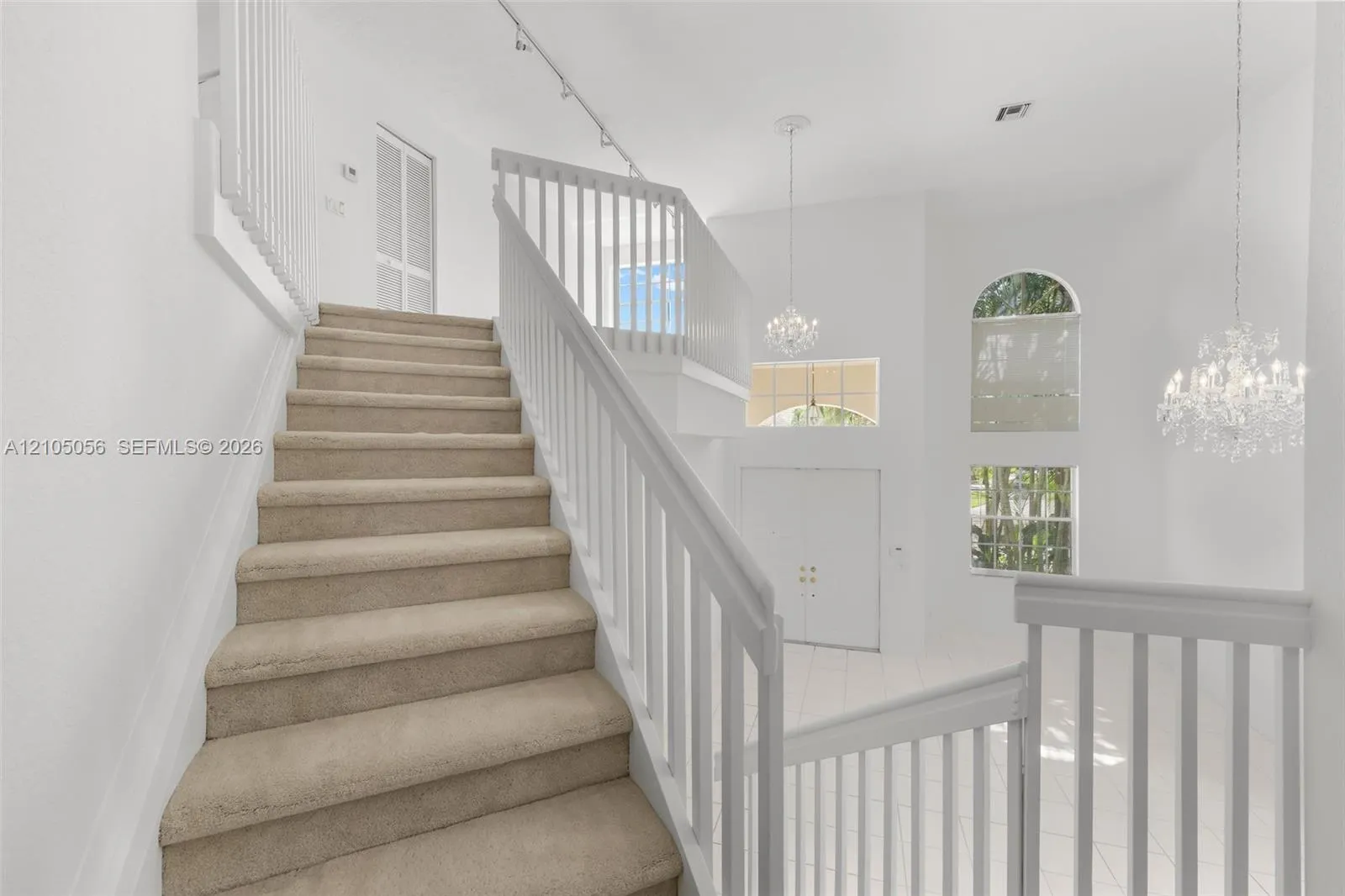 16729 Amber Lake