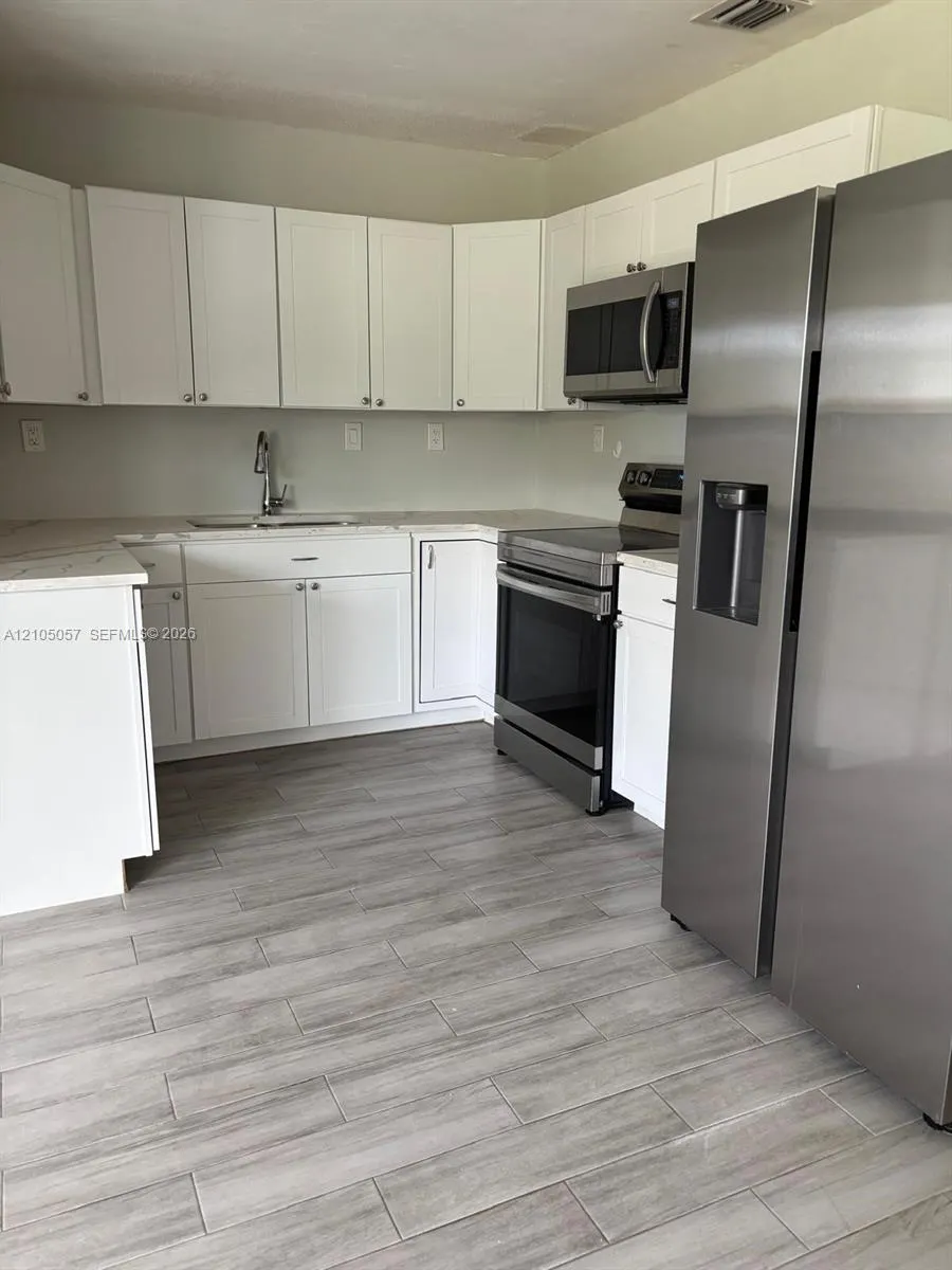 3921 SW 31st Drive #2
