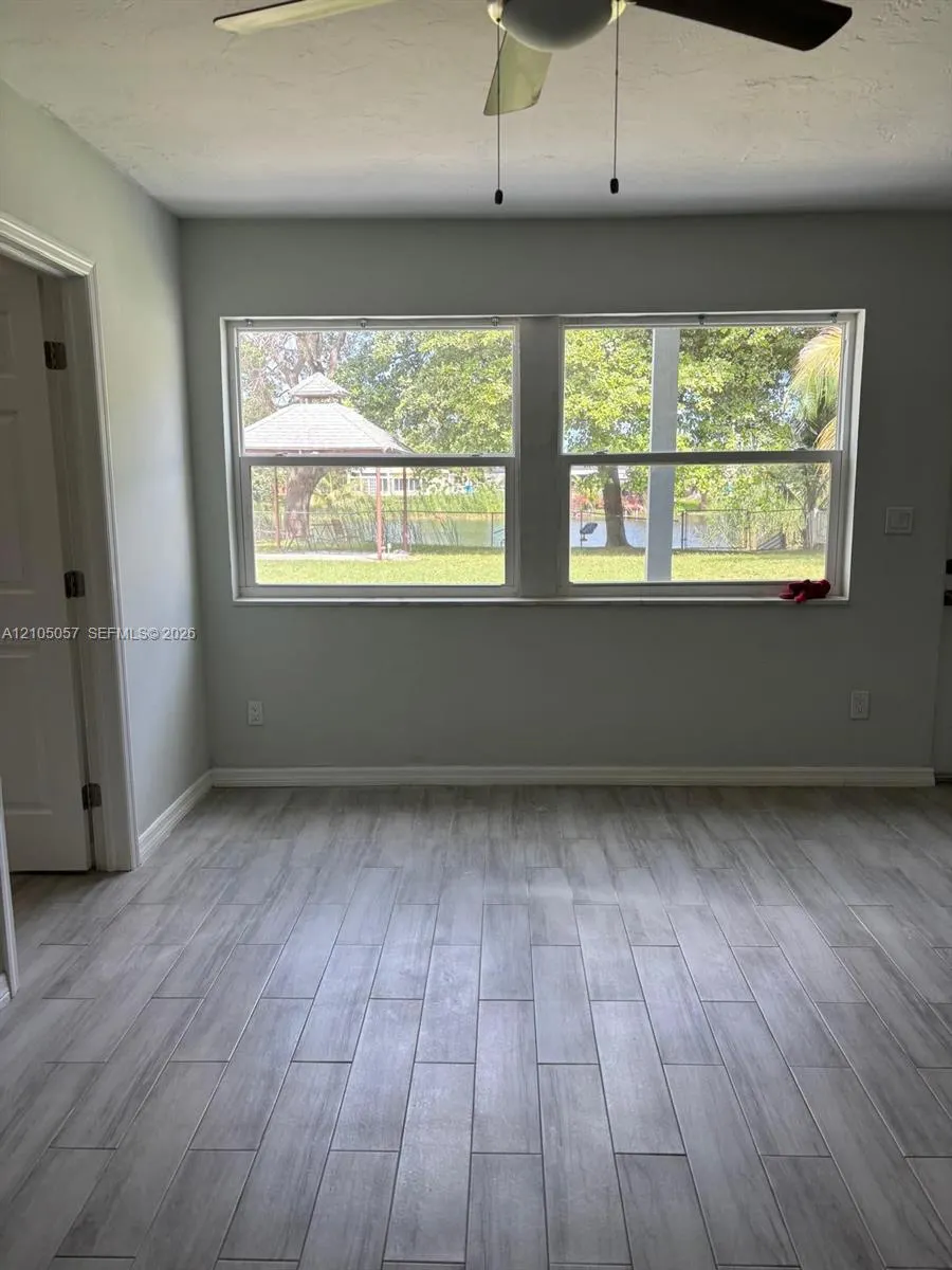3921 SW 31st Drive #2