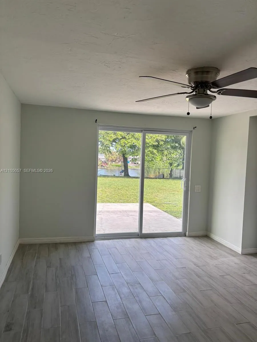 3921 SW 31st Drive #2