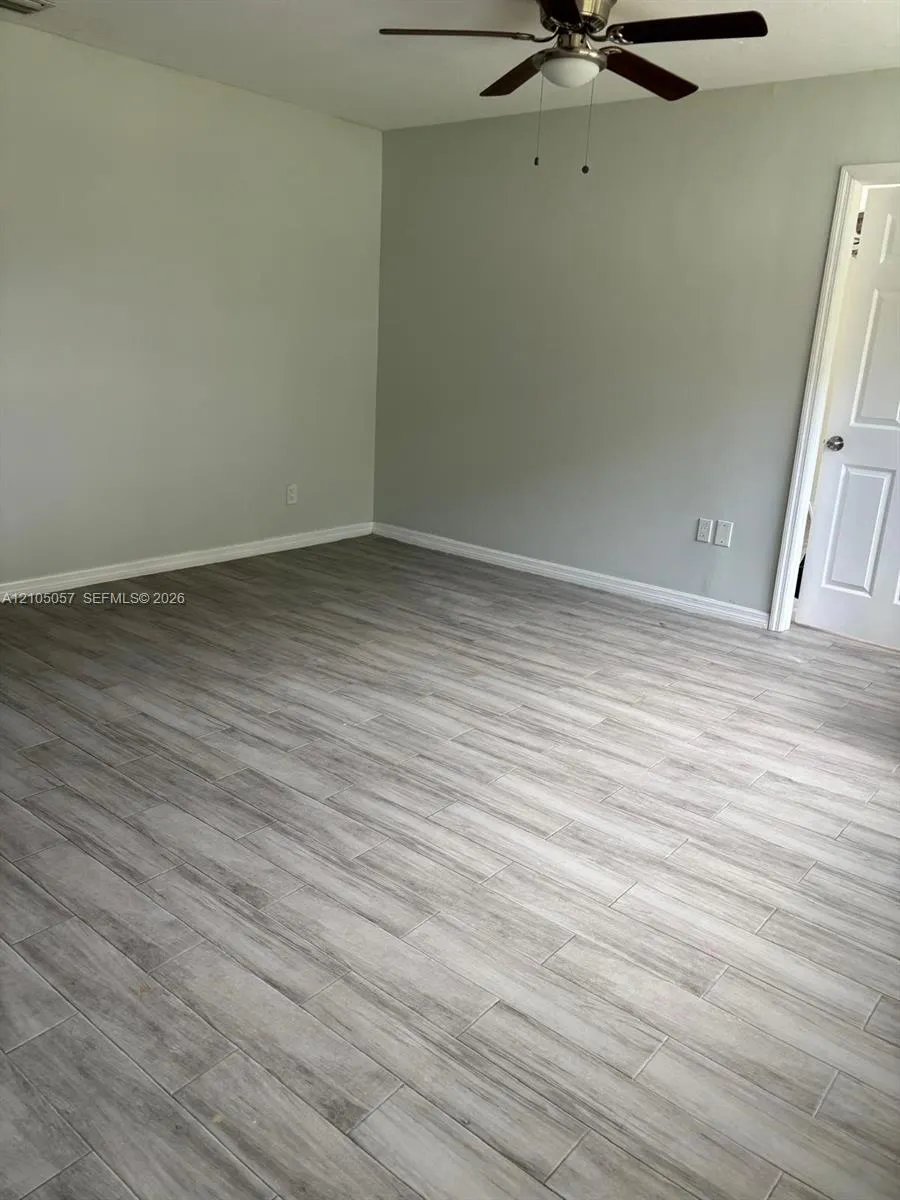 3921 SW 31st Drive #2
