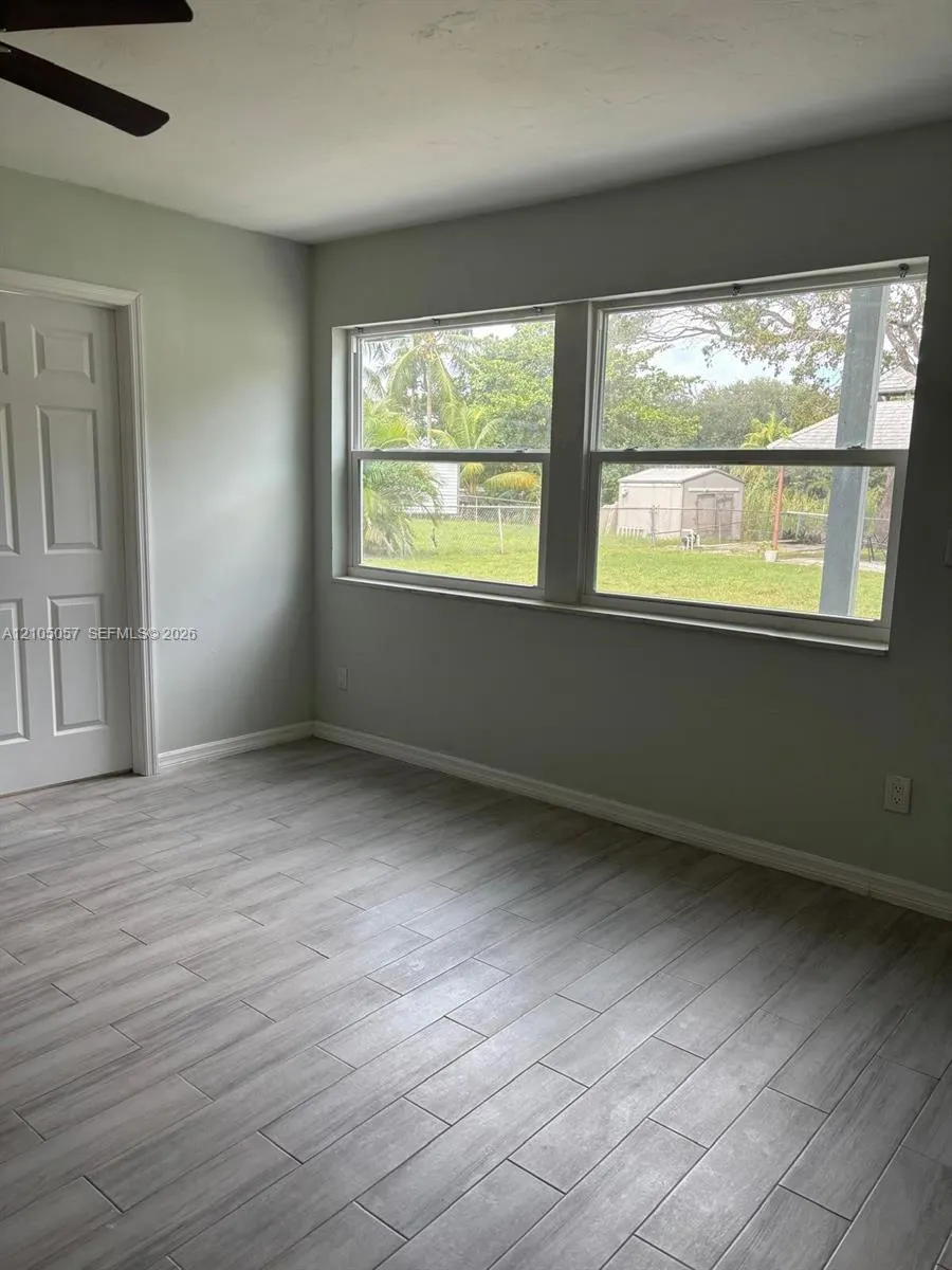 3921 SW 31st Drive #2