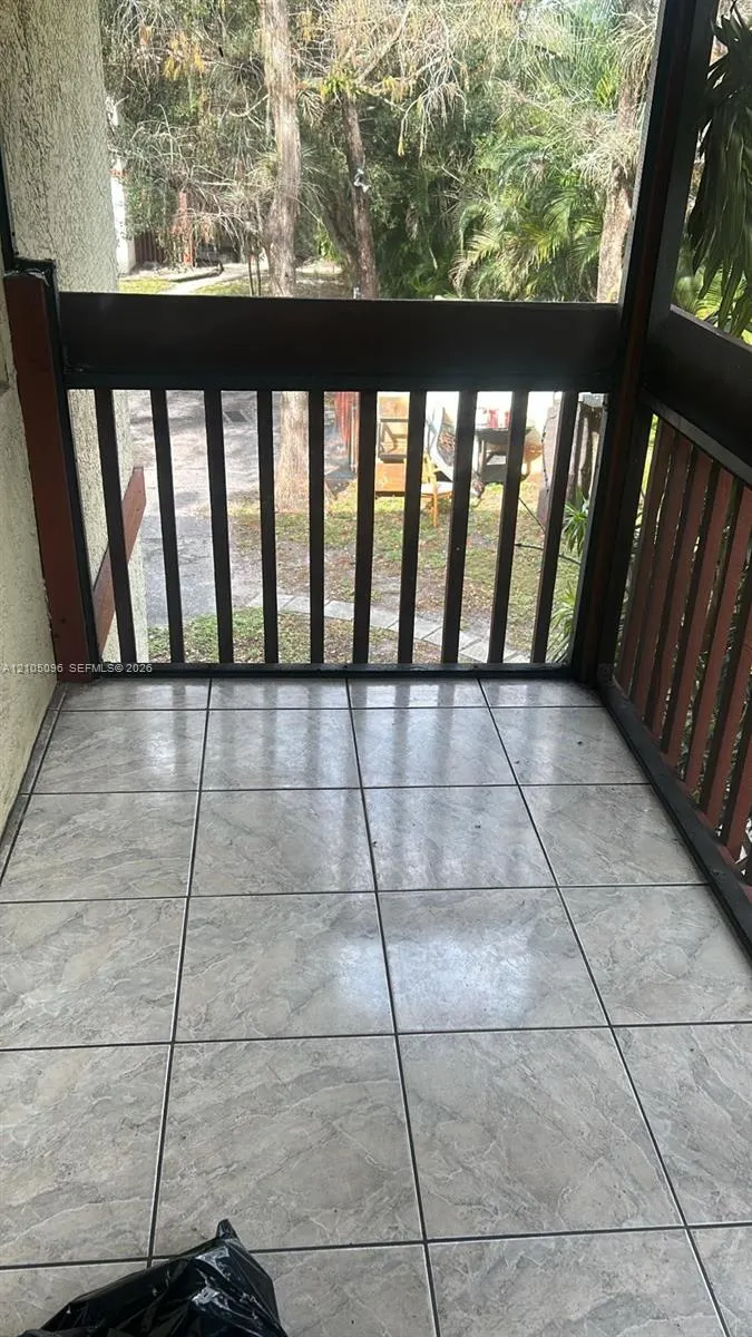 2058 NW 43rd Terrace #8